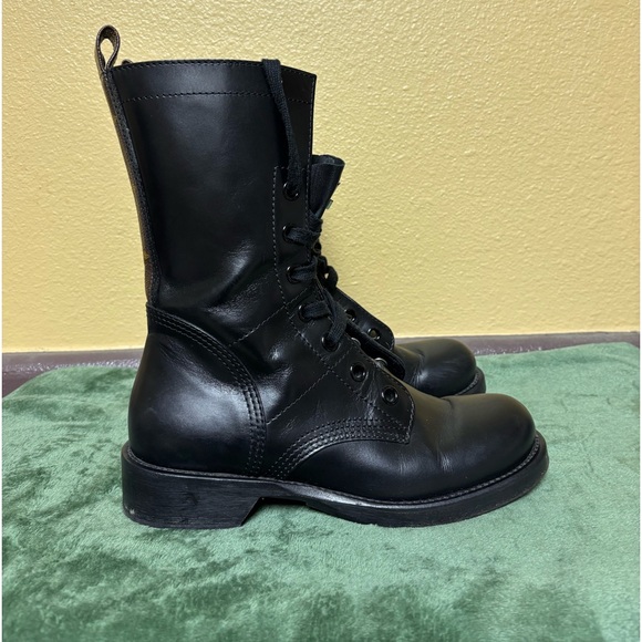 Louis Vuitton
LV Monogram Leather Combat Boots - Picture 9 of 15